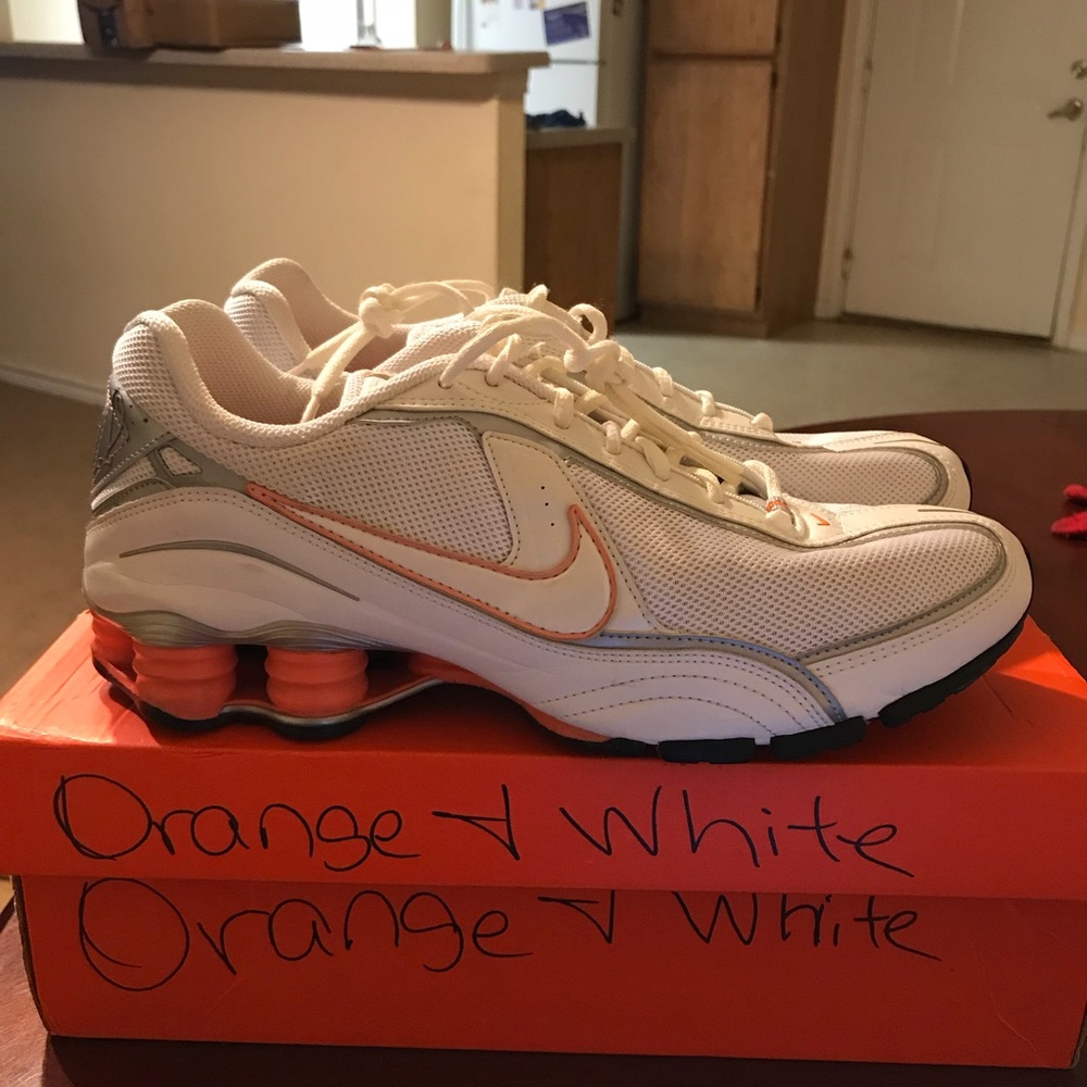 Women’s Nike Shox